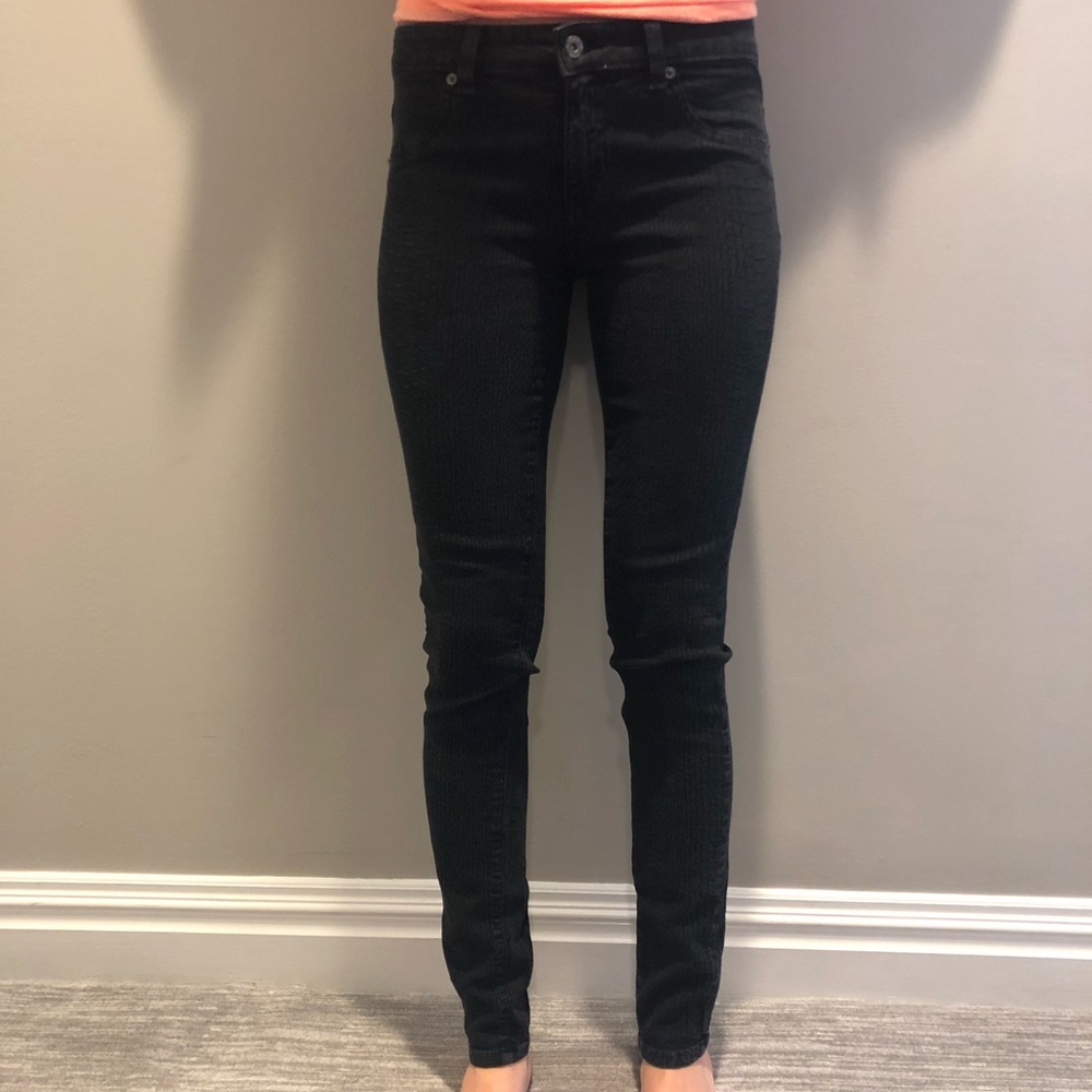 NWOT LF Carmar snake skin printed black/grey jeans